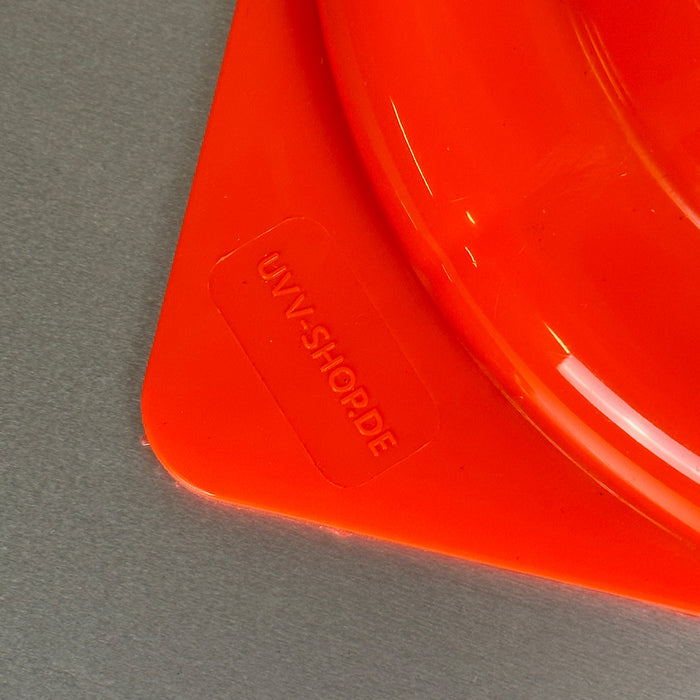 UvV SafeGlow Leitkegel aus orangem PVC mit reflektierender Folie 30, 50 oder 75 cm hoch