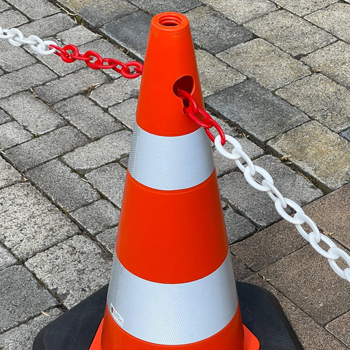 UvV-Shop UvV ECO Leitkegel 5Stk Set mit schwerem Fuß reflektierend (50 cm, mit 6 mm Kette rot/weiss 10m)